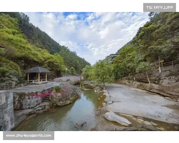 环四川荣县首届山地自行车公开赛激情开赛骑行者共赴挑战之旅